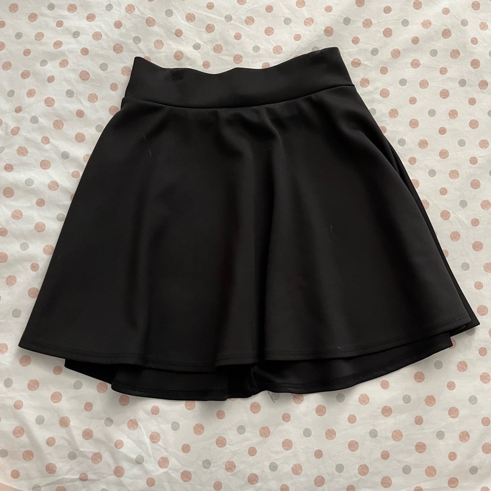 Juniors black skater skirt size small